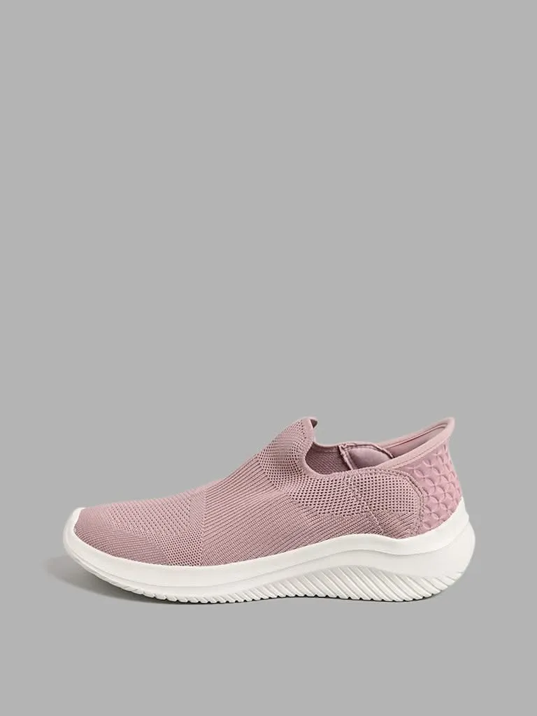 LUNA BLU Blush Pink Slip-On Sneakers